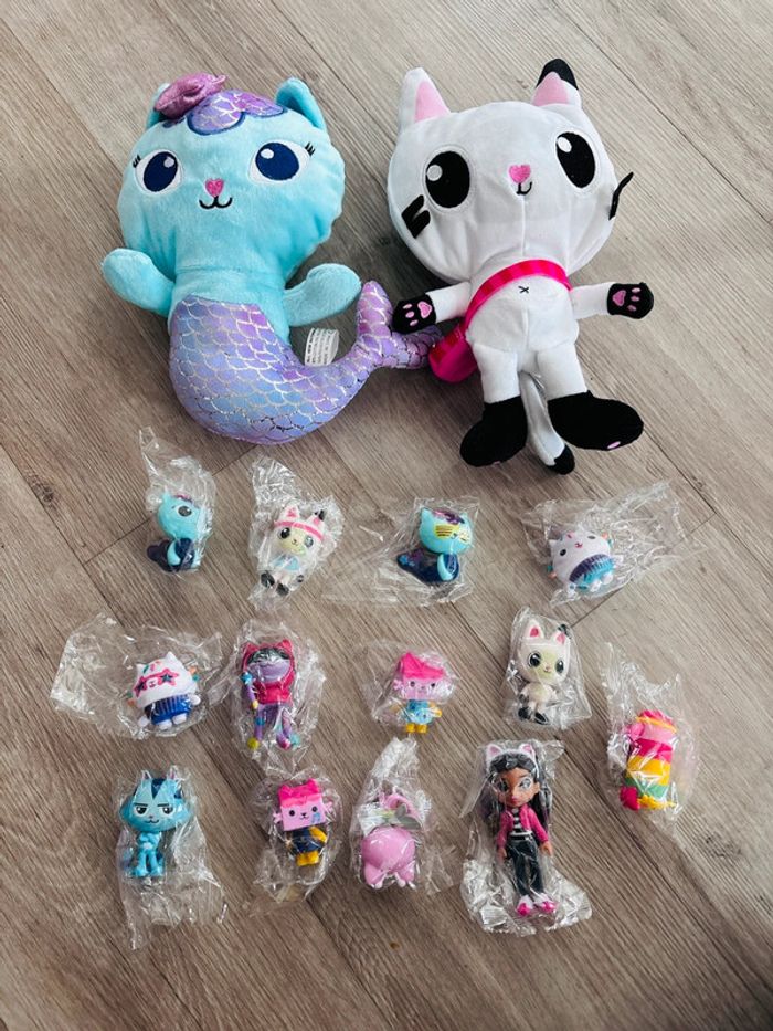 Lot gabby chat peluche figurines maison magique