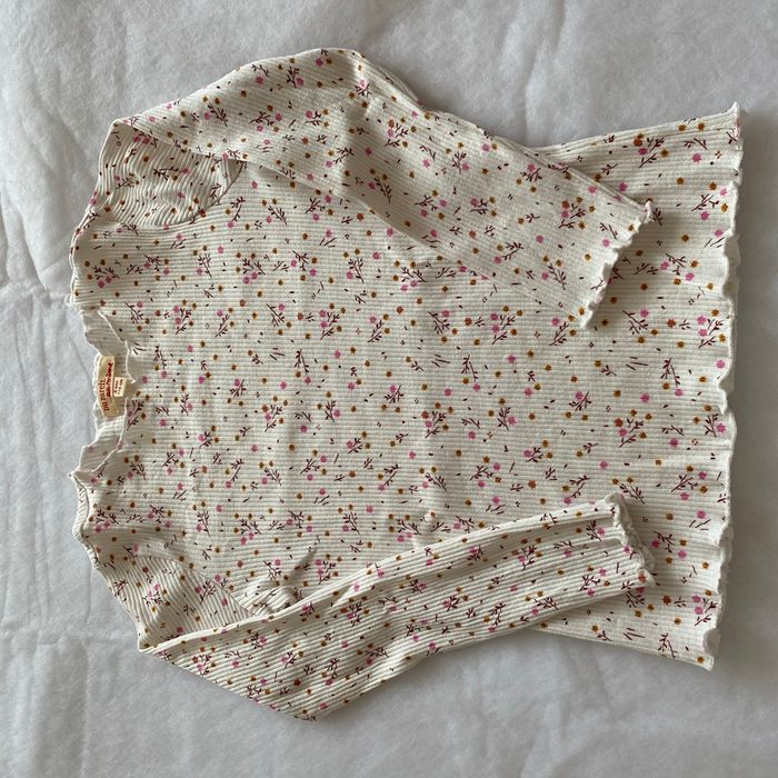 Tee shirt manches longues fleuri