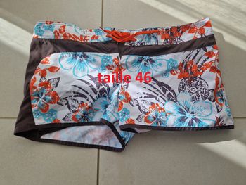 1 short maillot de bain taille 46  marque oylane tribord