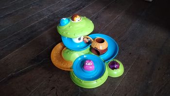 Chicco jeu d'activités toboggans motricité fine