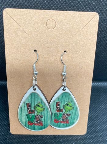 Boucle d’oreille grinch