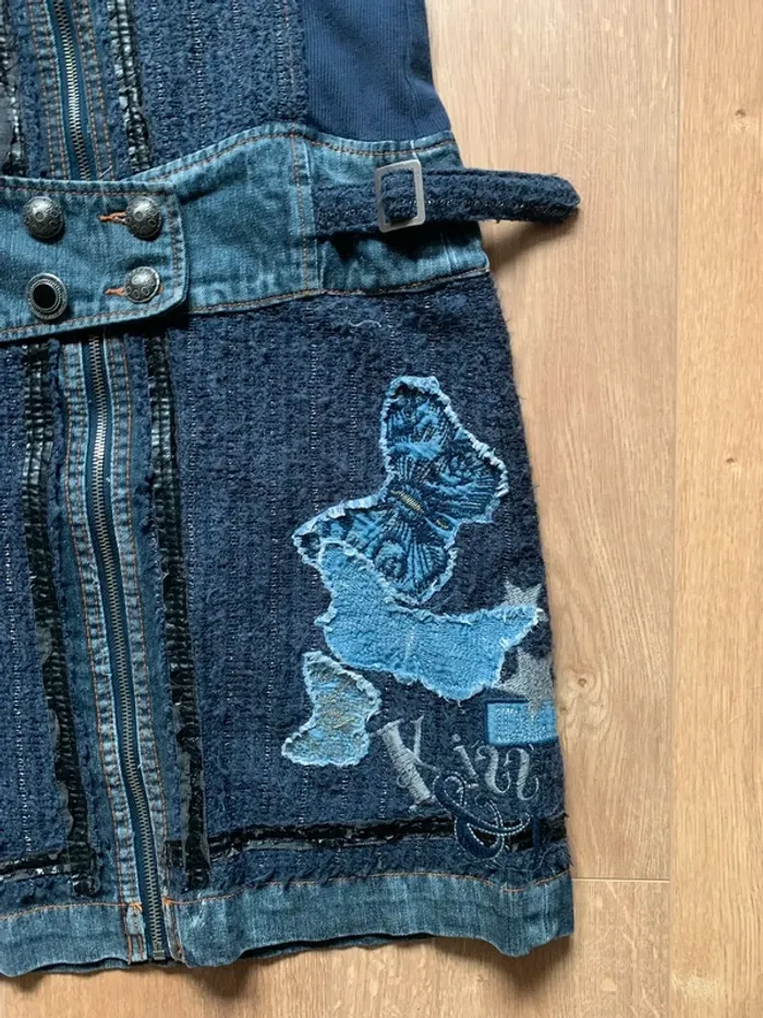 Robe Desigual sans manches en jean et tissu T 38 en parfait état - photo numéro 2