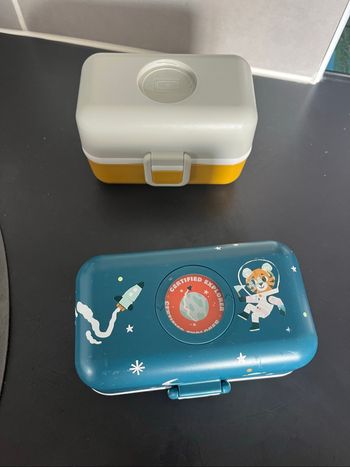 2 boîtes à goûter