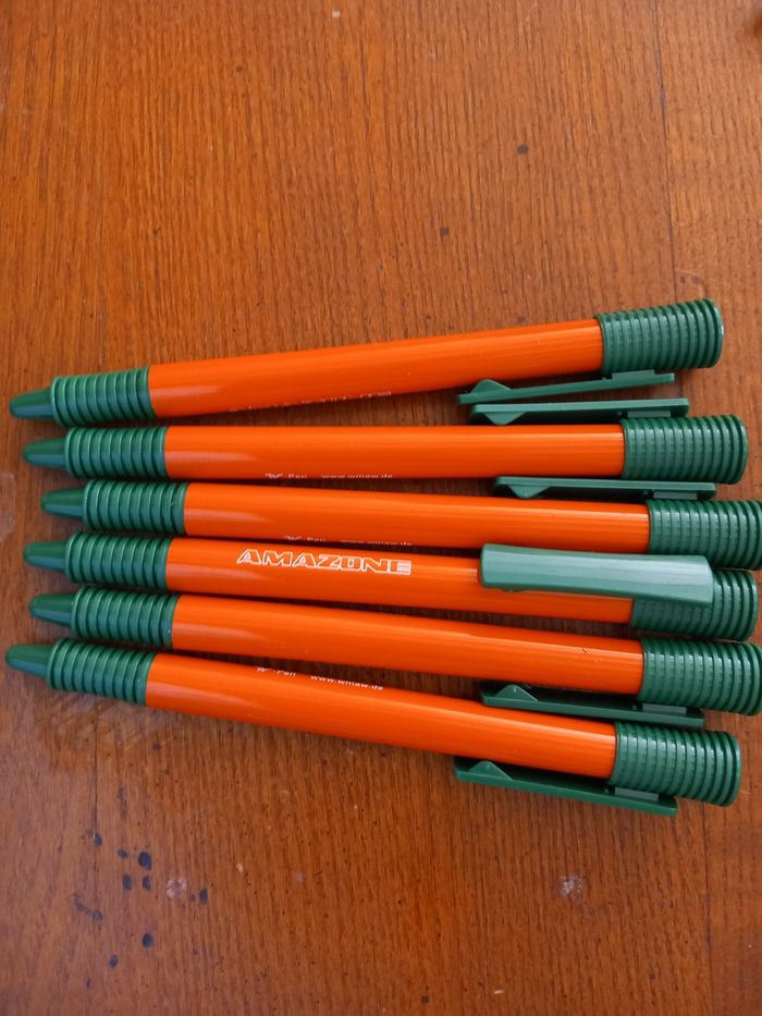 Lot 6 stylos - photo numéro 3