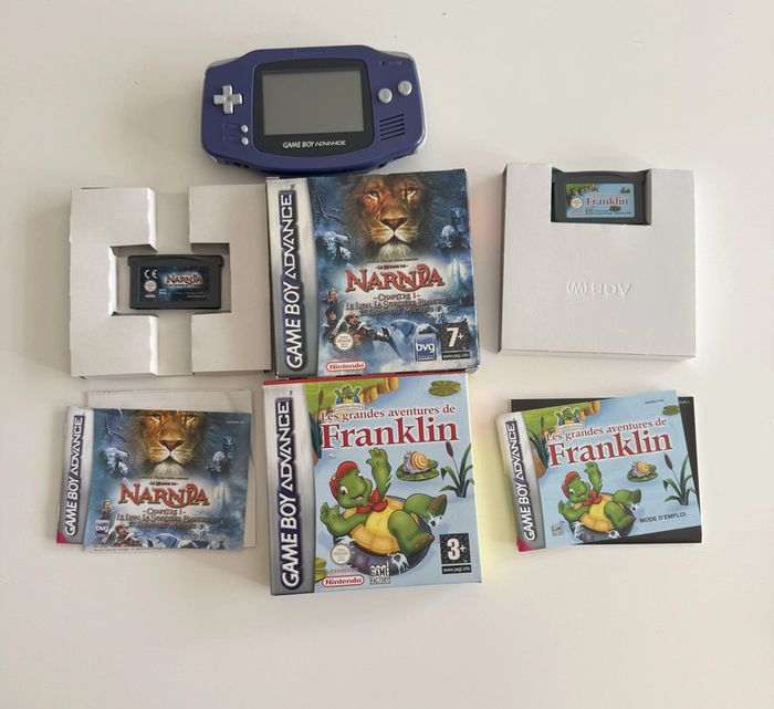 Game Boy Advance Mauve + 4 jeux - TBE - photo numéro 2
