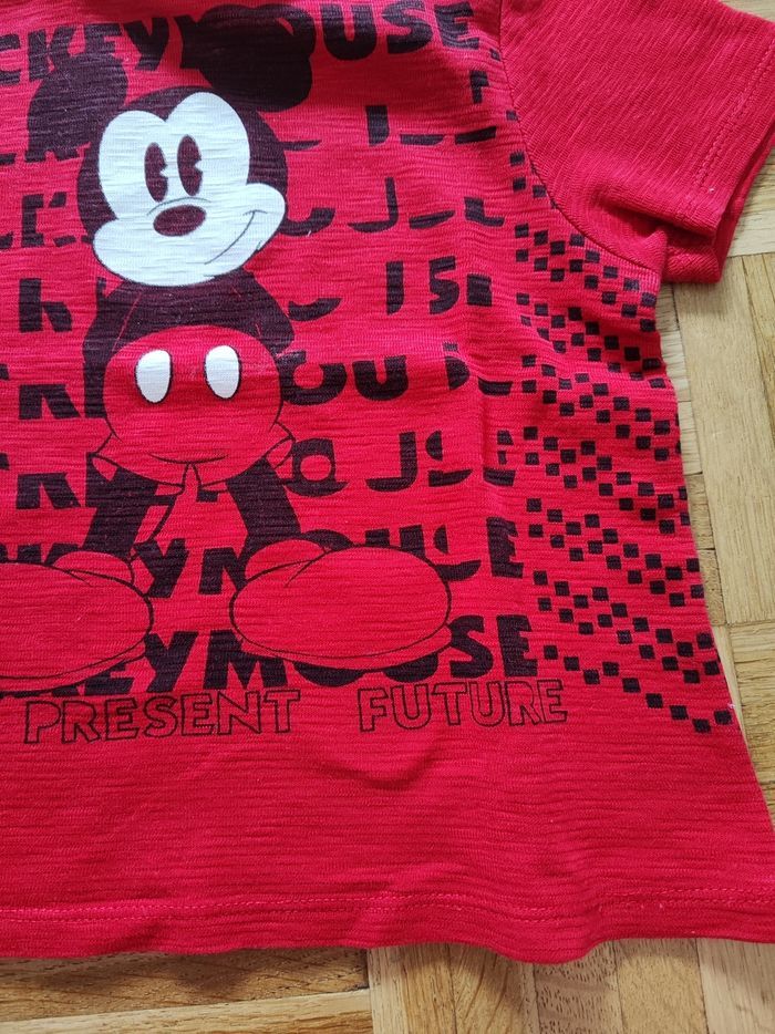 T-shirt garçon 4 ans ( taille petit) - photo numéro 5