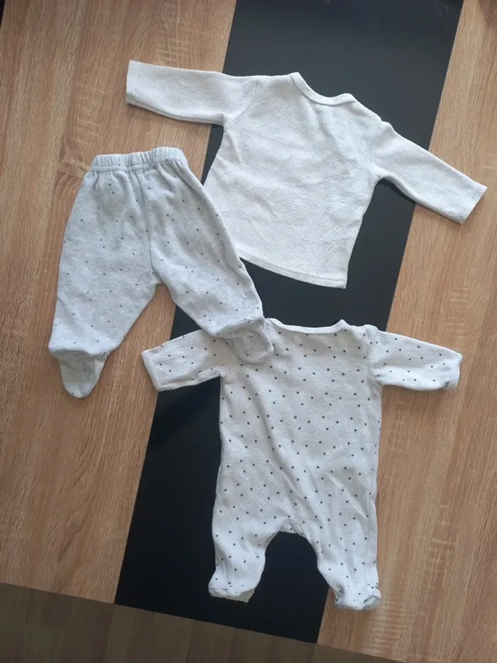 Pyjamas bébé 1 mois - photo numéro 5