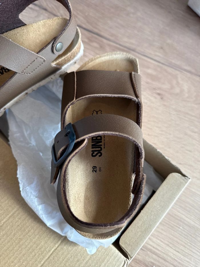 Superbes sandales Sunbay en cuir neuves avec étiquette pointure 29 - photo numéro 8