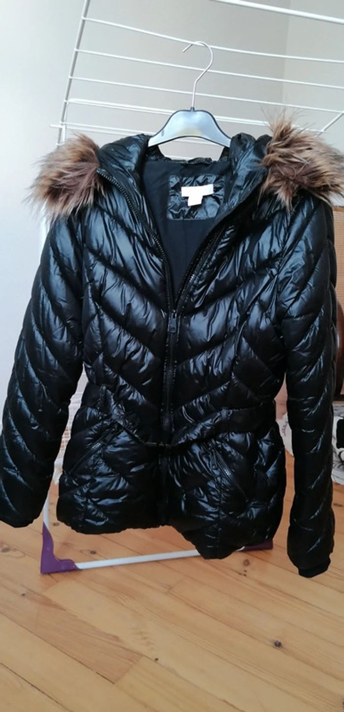 Manteau avec fourrure - photo numéro 4
