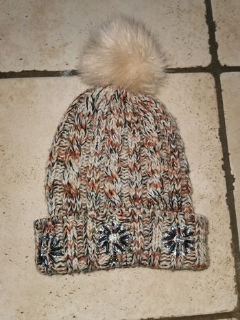 Bonnet laine à pompon