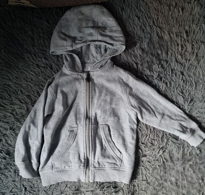 Gilet zippé à capuche gris 4ans mixte