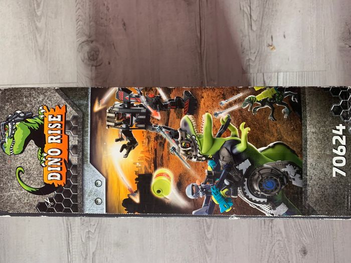 PLAYMOBIL 70624 Tyrannosaure et robot géant- Dino Rise - dinosaure combat - photo numéro 4