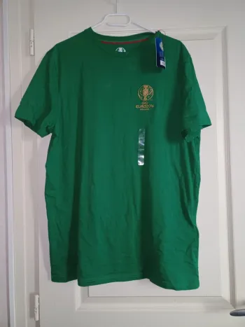 T-shirt Official Licensed Product