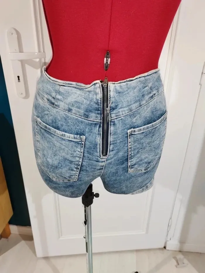 Short taille haute - photo numéro 2