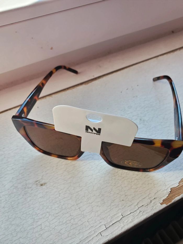 Lunette de soleil 3 - photo numéro 3