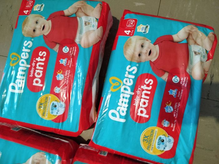 168 couche Pampers taille 4 pants - photo numéro 4