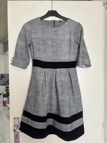 Robe classique neuve