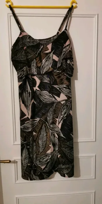 Robe fine bretelles taille 40