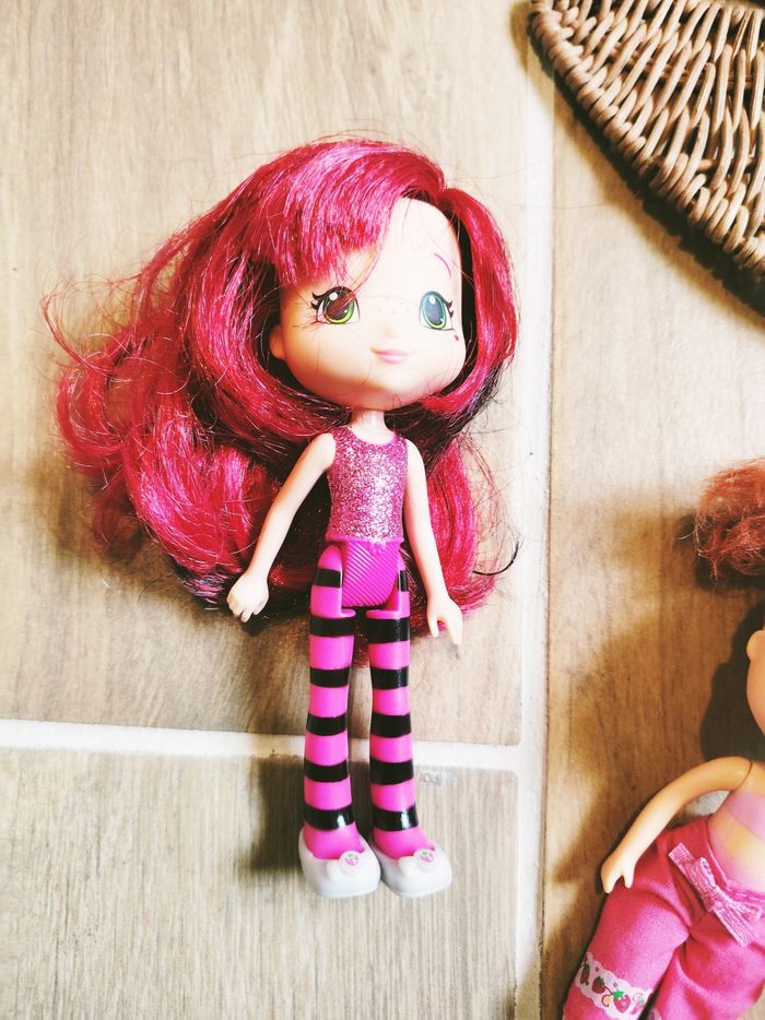 🍓Lot 2 poupées Charlotte aux fraises marque Bandai - photo numéro 2