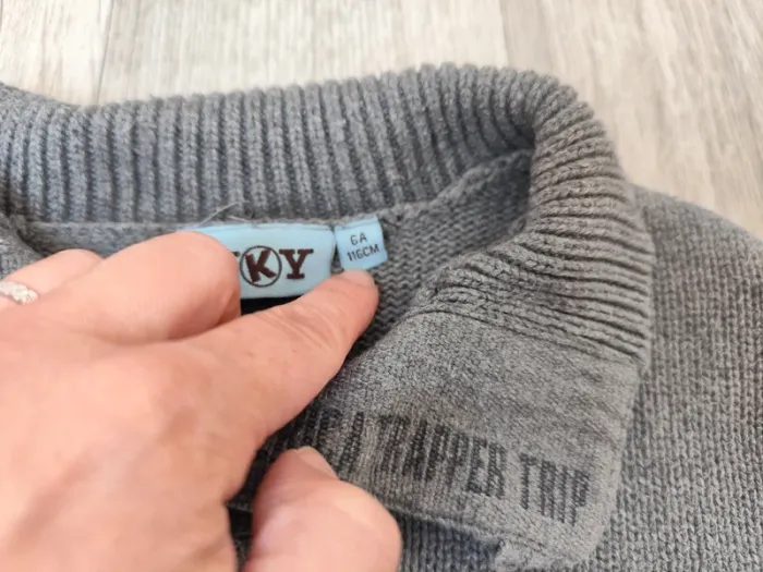 Pull gris NKY taille 6 ans - photo numéro 3