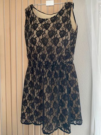 Magnifique robe d’été soirée ou journée taille unique (34-38)