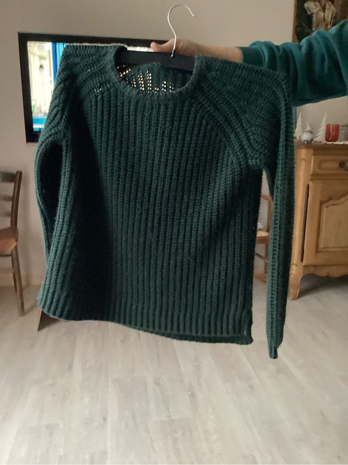 Lot de deux pulls en 38 et 4pulls offerts - photo numéro 2