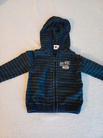 Gilet a capuche zippé 12 mois