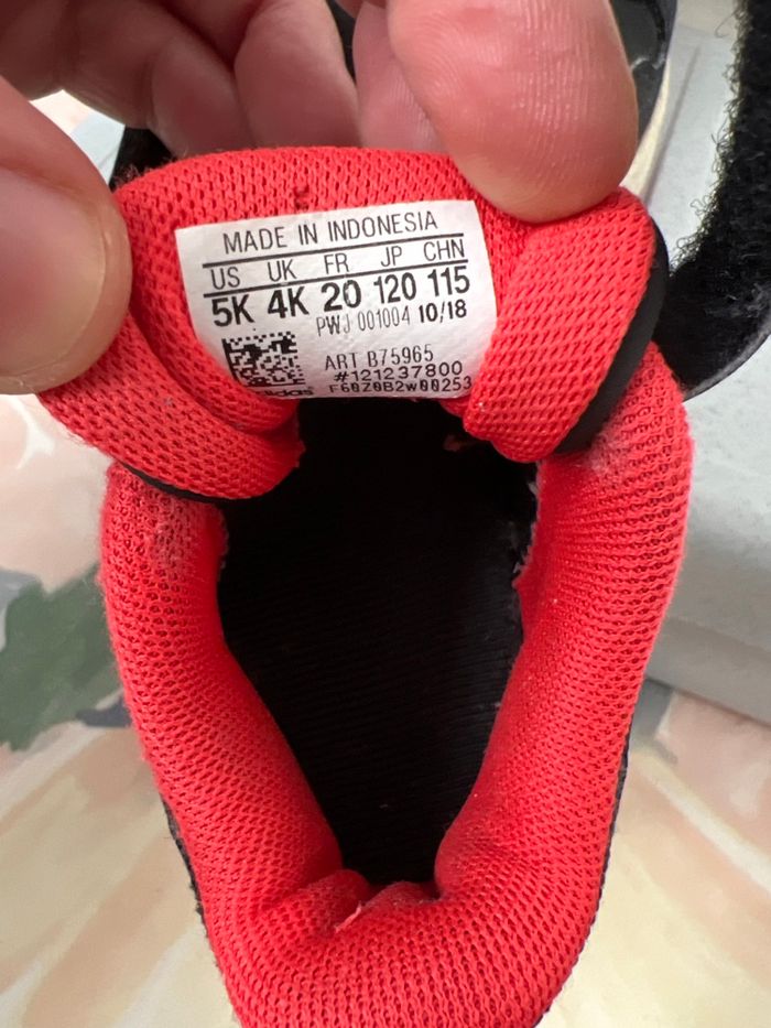 Paire de basket taille 20 adidas - photo numéro 6