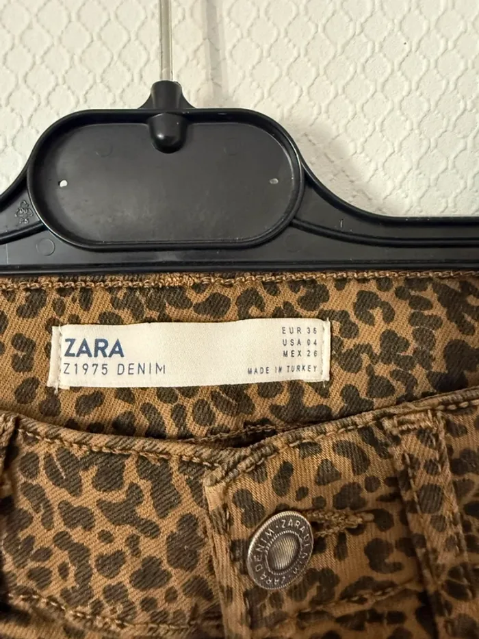 Jean léopard en très bon état taille 36 Zara - photo numéro 6