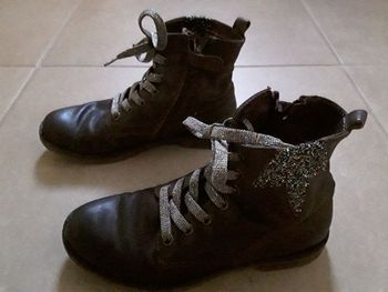 Bottines marron cuir fille en 30 STONES AND BONES TBE