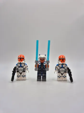 Figurines type lego Jedi Ashoka avec 2 clones de la légion d'Ashoka star wars