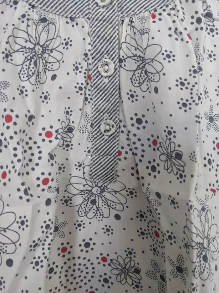 Blouse manches courtes - photo numéro 2