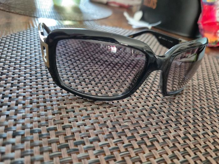 Lunettes noires de soleil Boss - photo numéro 8