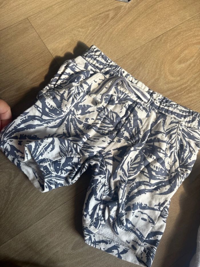 Lot 12 vêtements garçons 4 ans - photo numéro 8