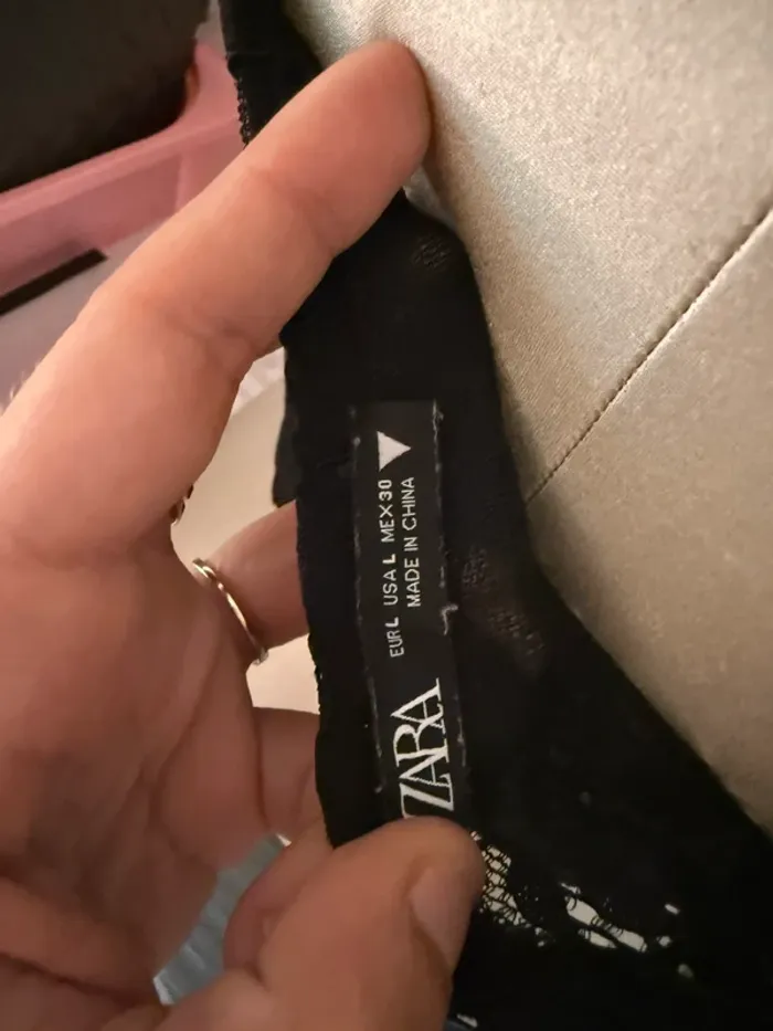 Top bustier en dentelle noir - Zara (Taille L) - photo numéro 4