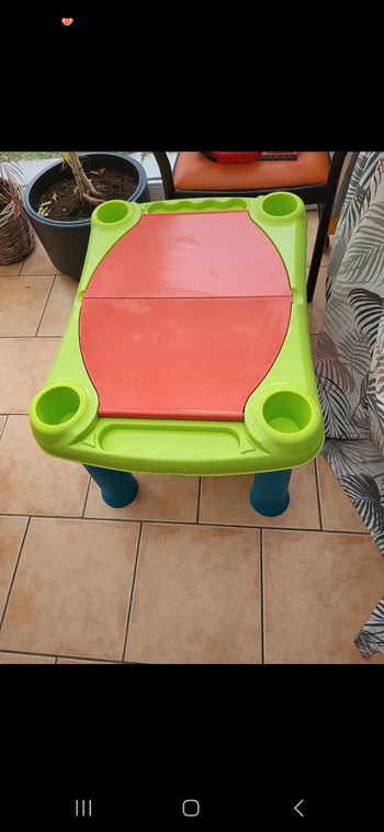 Table d activité enfant extérieur ou intérieur