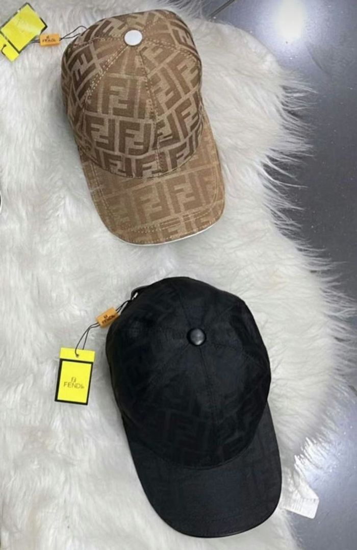 Casquette de luxe - photo numéro 4