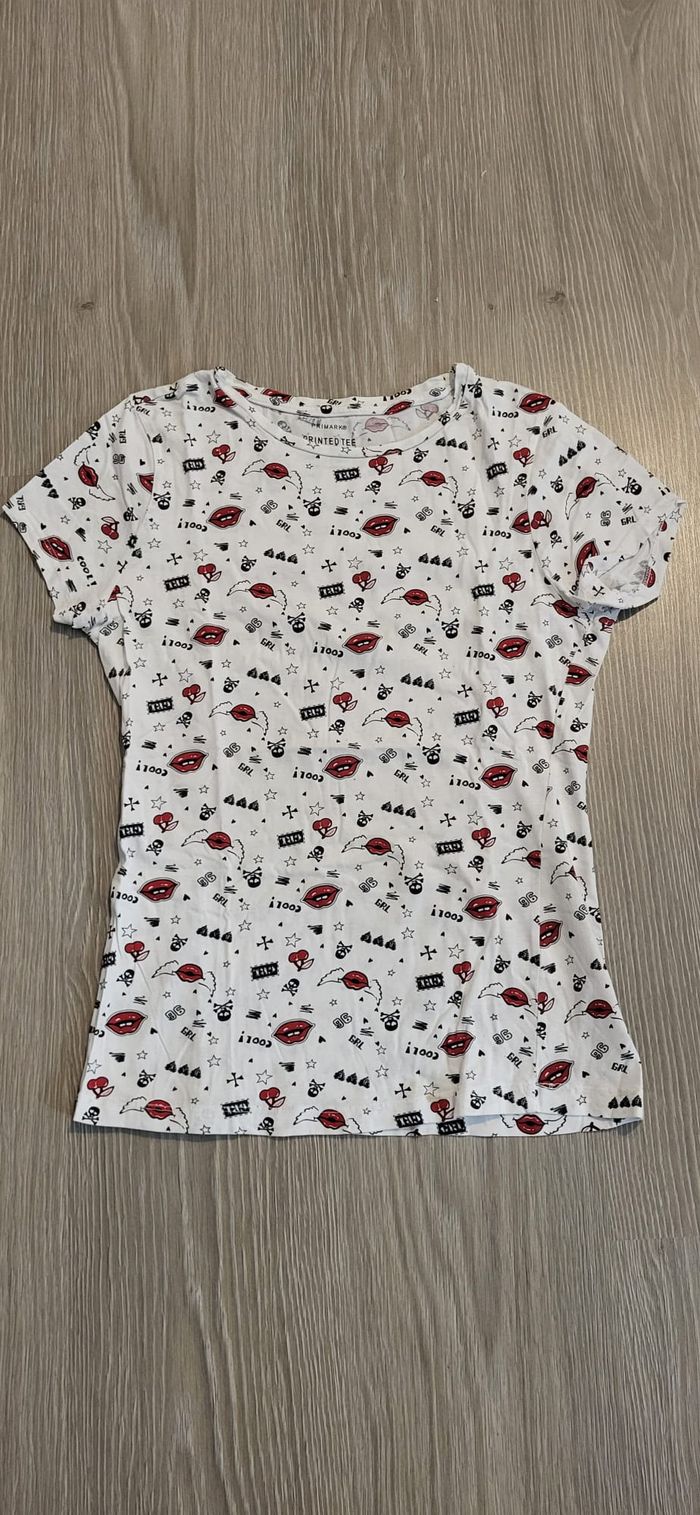 T-shirt imprimé blanc rouge noir