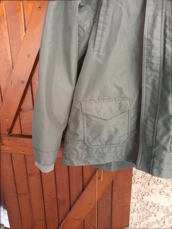 Manteau veste Domyos kaki très bon état 12 ans - photo numéro 2