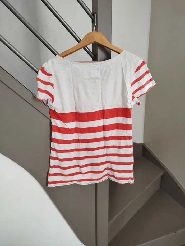 Tee-shirt rayé rouge - photo numéro 5