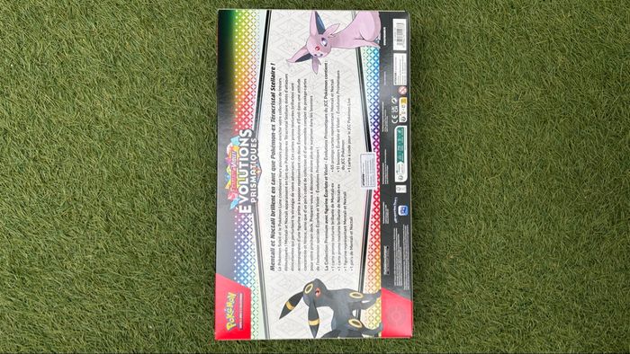 Coffret Pokémon écarlate et violet évolution prismatique ev8.5 collection figurine noctali mentali - photo numéro 5