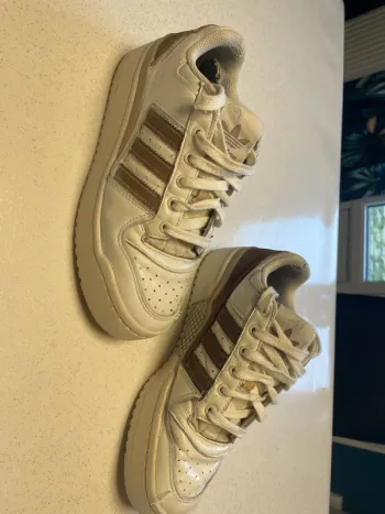 Adidas forum low