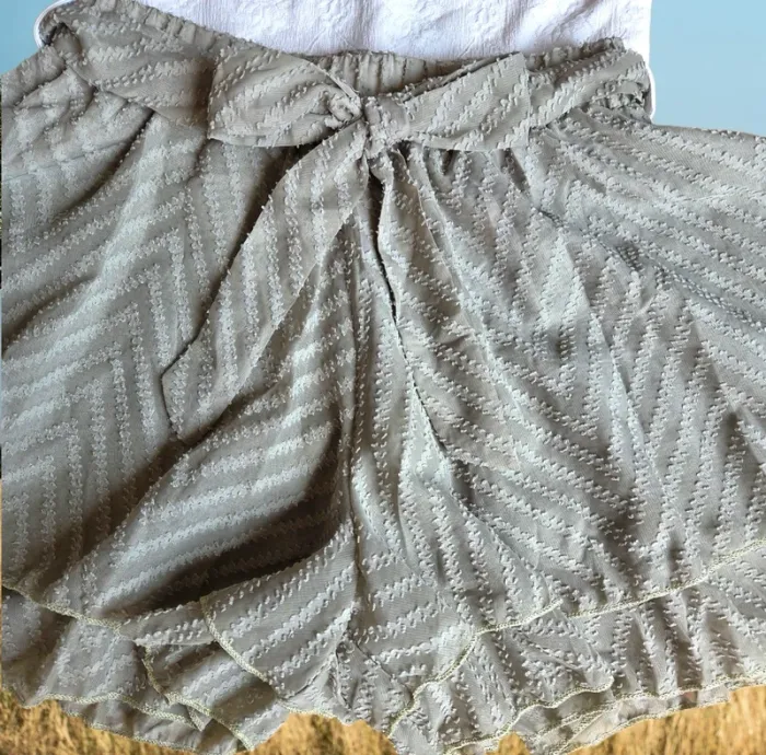 Ensemble top/short NEUF 🚺 - photo numéro 5