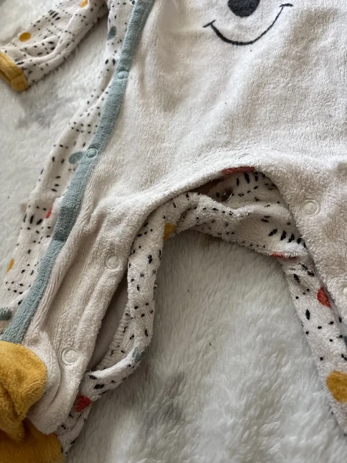 Pyjama Winnie 1 mois - photo numéro 3