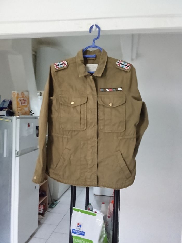 Veste de femme Bershka taille  M.couleur kaki