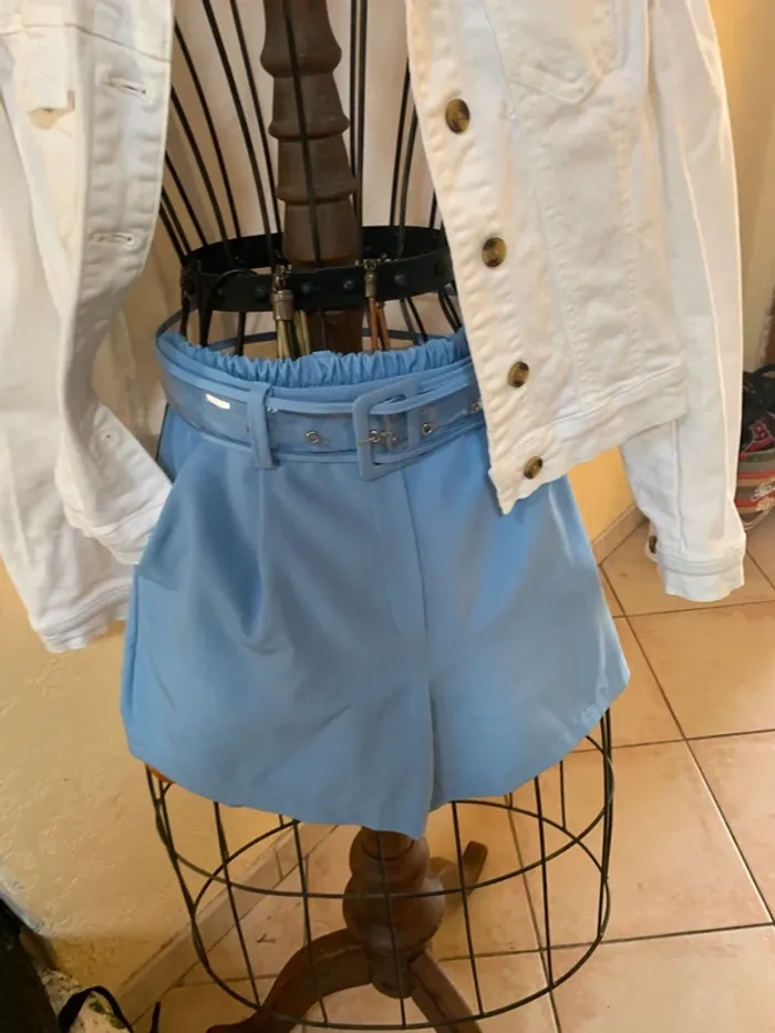 Shorts bleu ciel gris et beige taille M - photo numéro 5