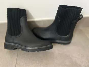 Bottines chelsea Mustang en caoutchouc p 38