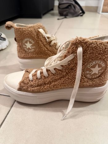 Converse moumoute 