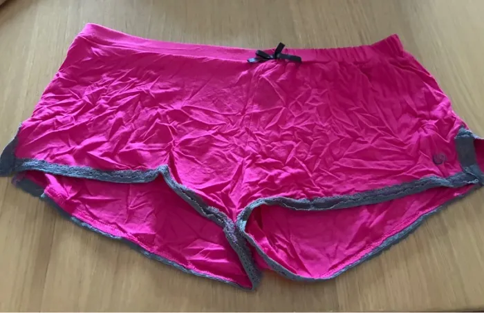 Short pyjama undiz rose et noir