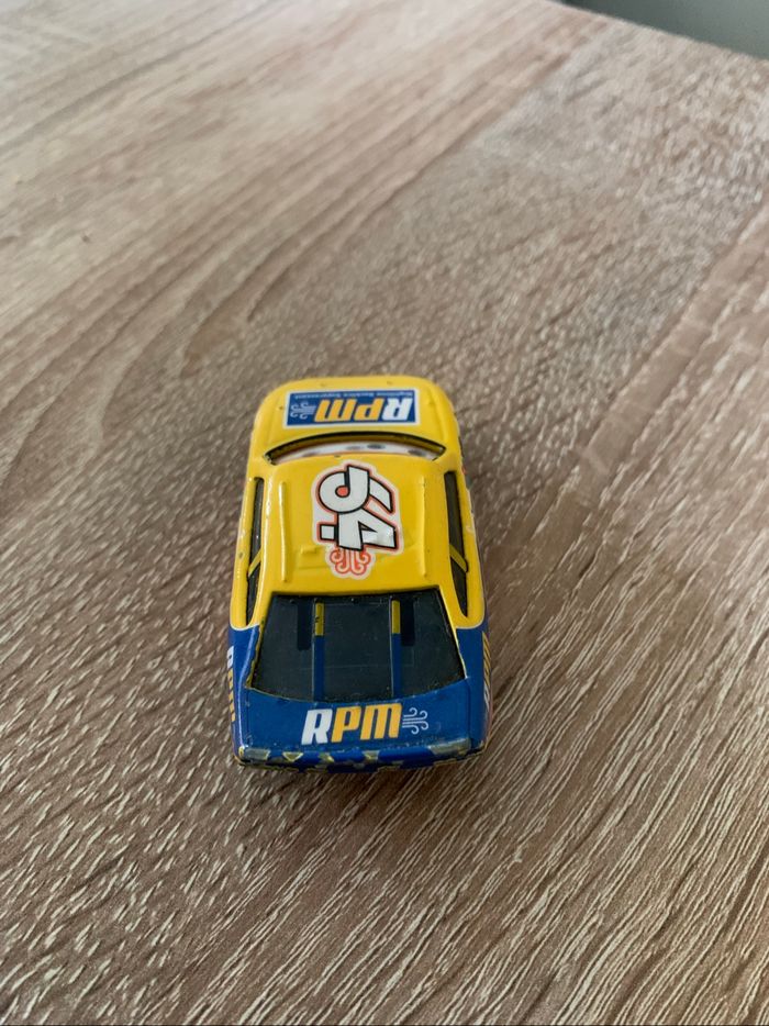 Voiture Bruce Miller dinoco cars - photo numéro 3